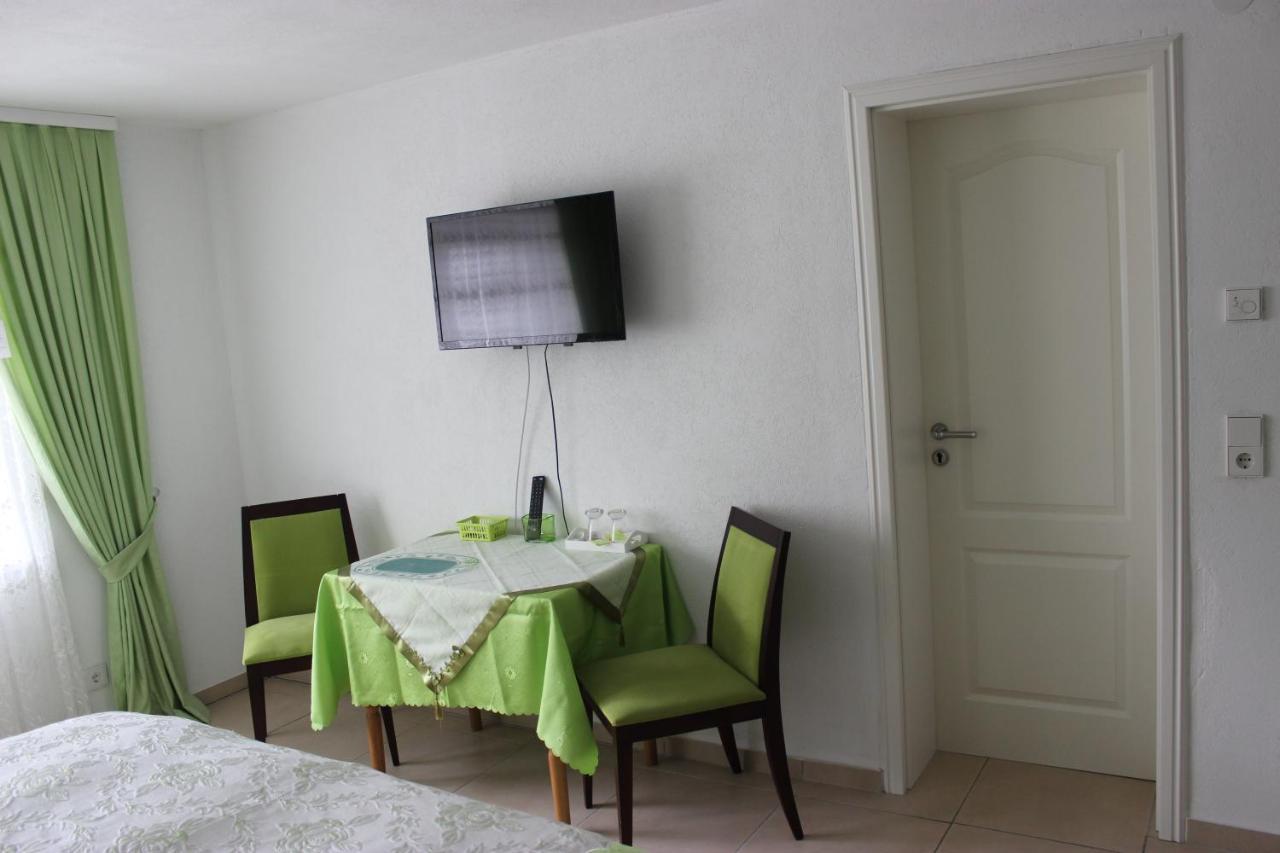 Bodensee Pension Юберлінген Екстер'єр фото